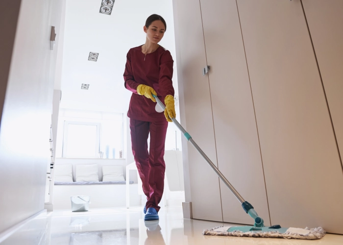 Limpieza de zonas comunes de edificios en _VILLE _CP